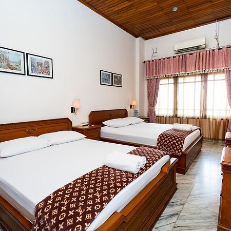 D Ajenk Boutique Guesthouse Kejayan Экстерьер фото